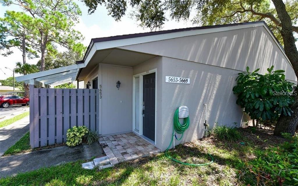 SARASOTA, FL