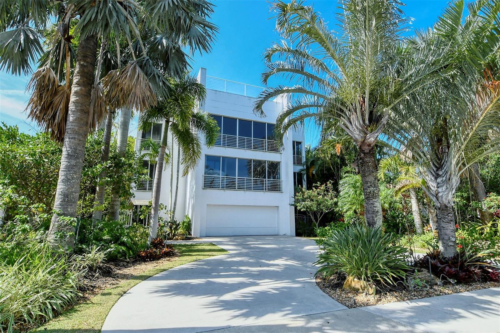 213 Washington Drive, FL