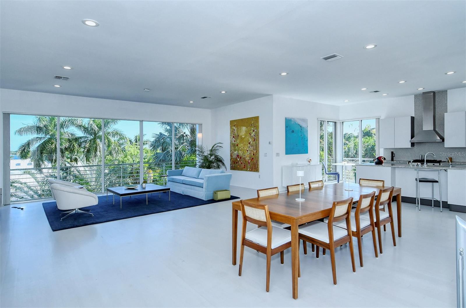 213 Washington Drive, FL