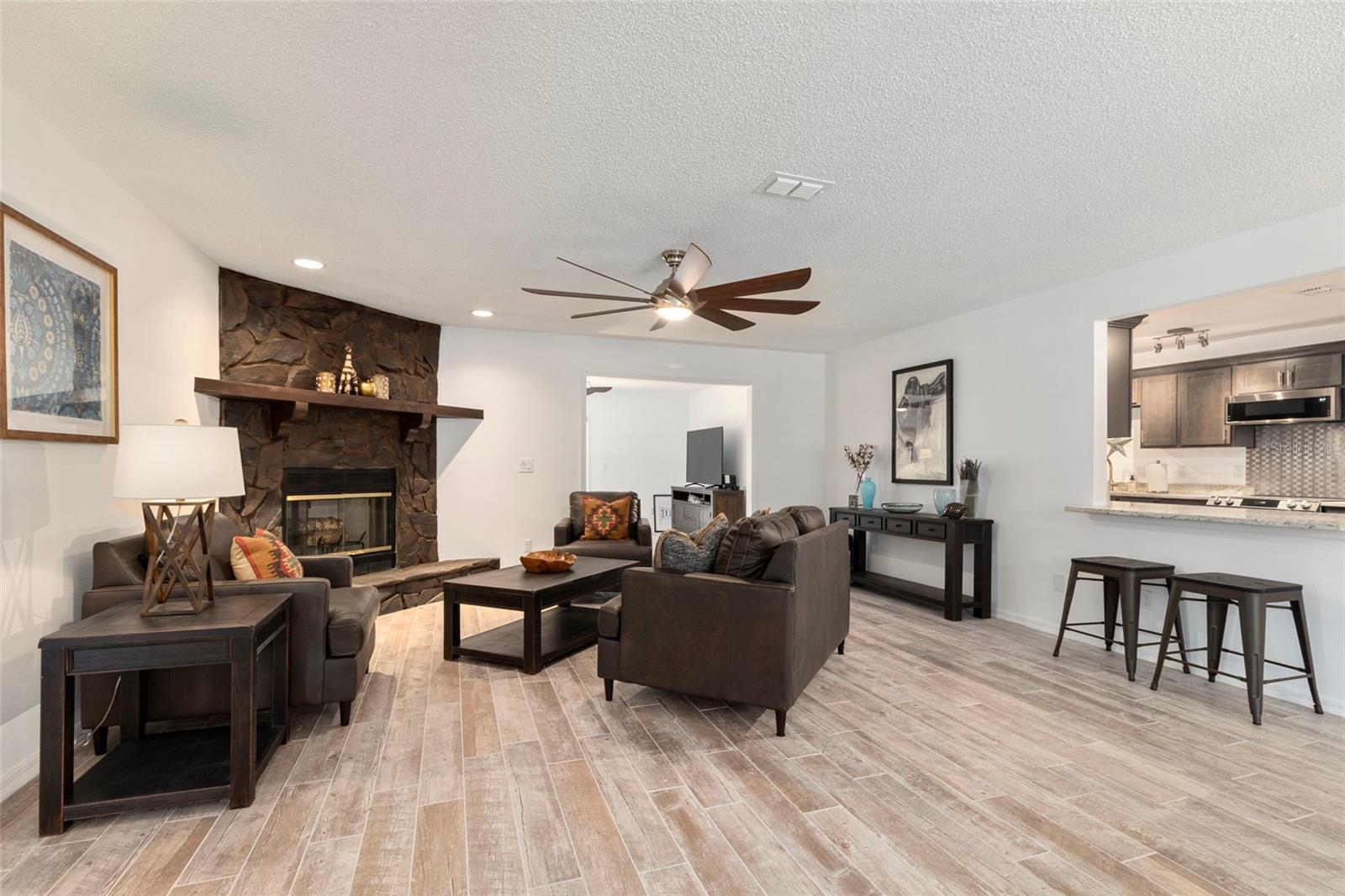 1900 73rd Terrace, FL