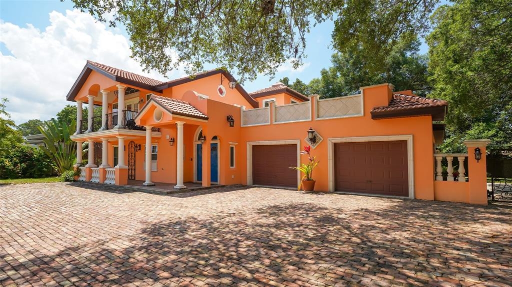 2520 Tami Sola Street, FL
