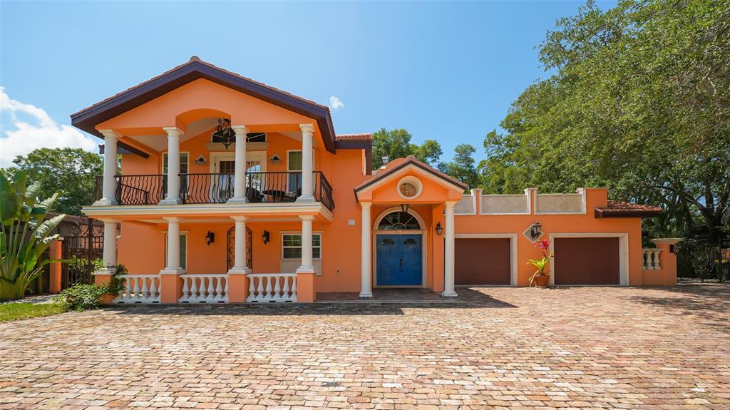 2520 Tami Sola Street, FL