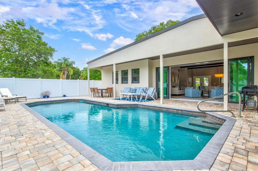 1905 Tulip Drive, FL