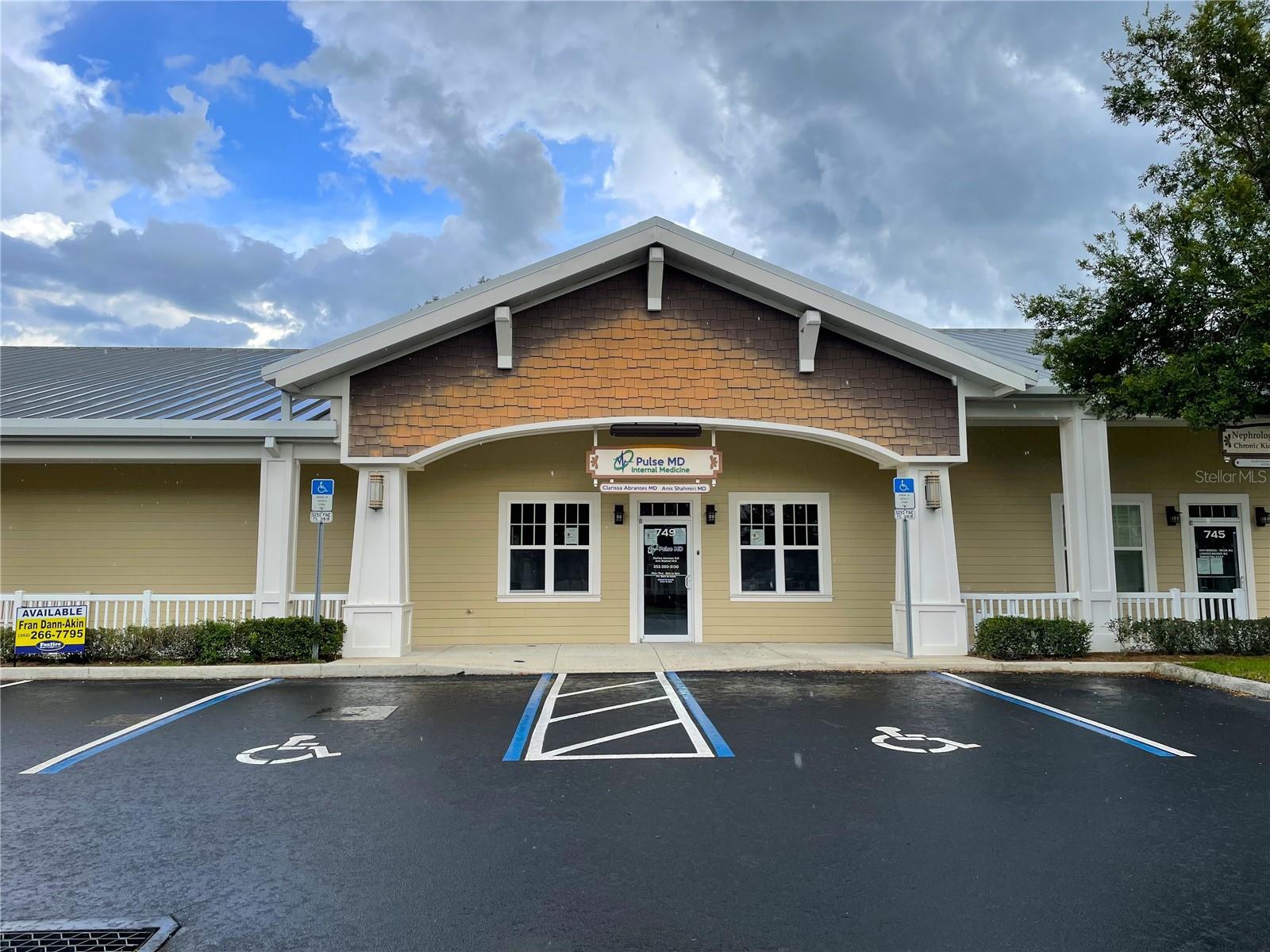 749 County Road 466, FL