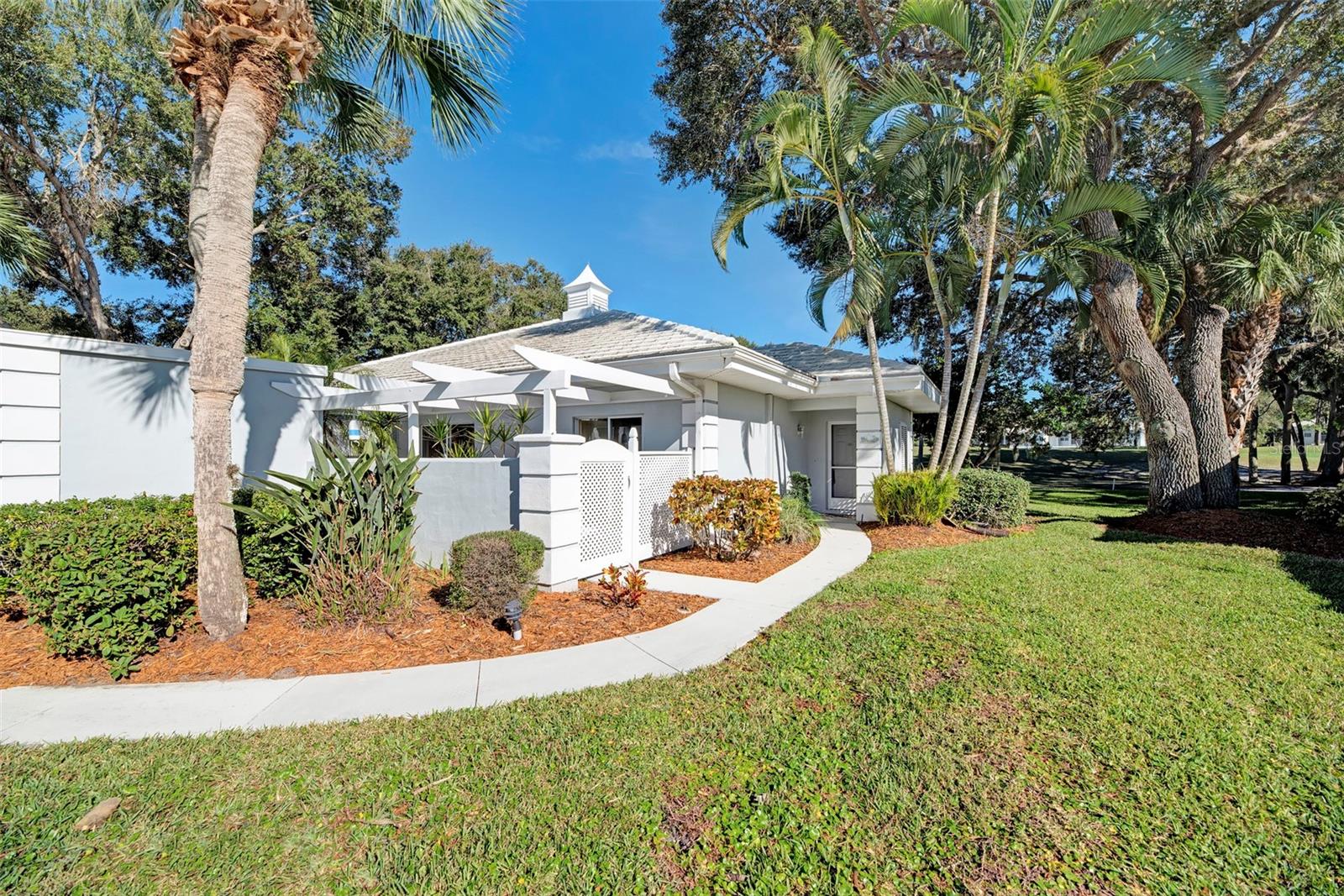 216 Cerromar Way, FL