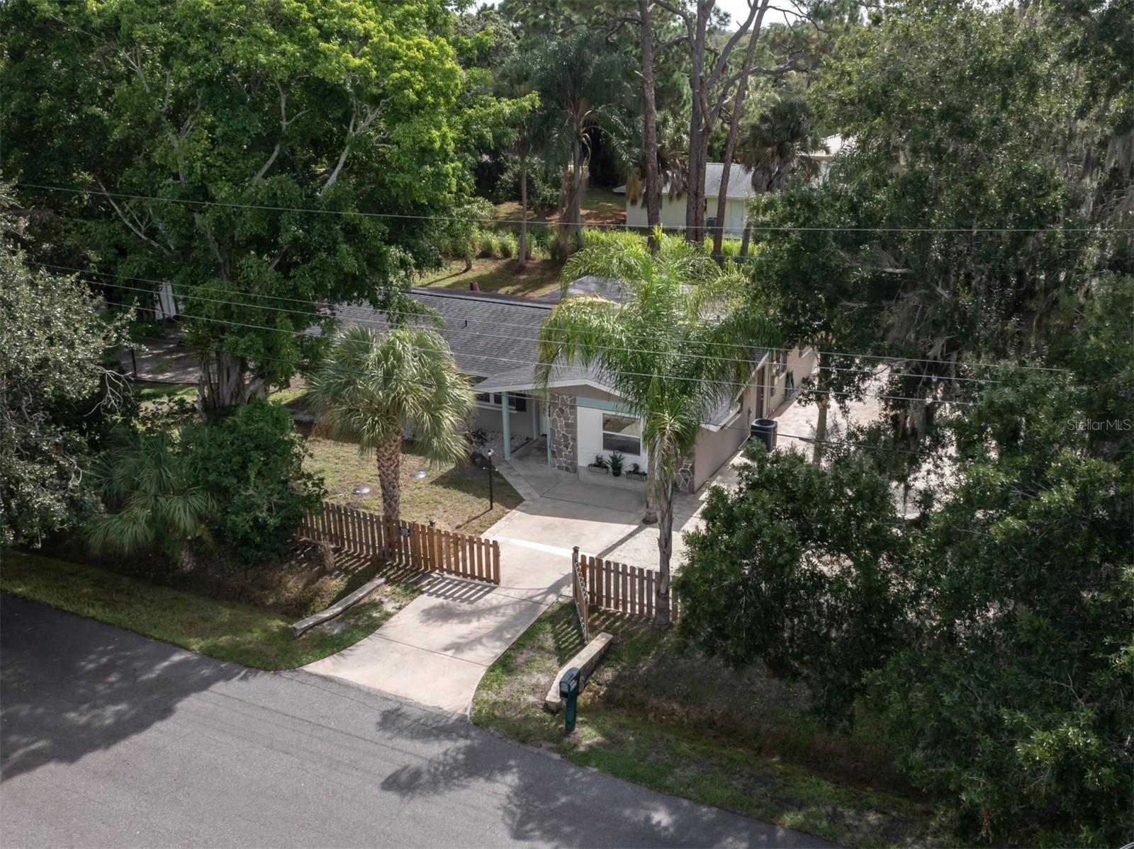 6115 Carlton Avenue, FL