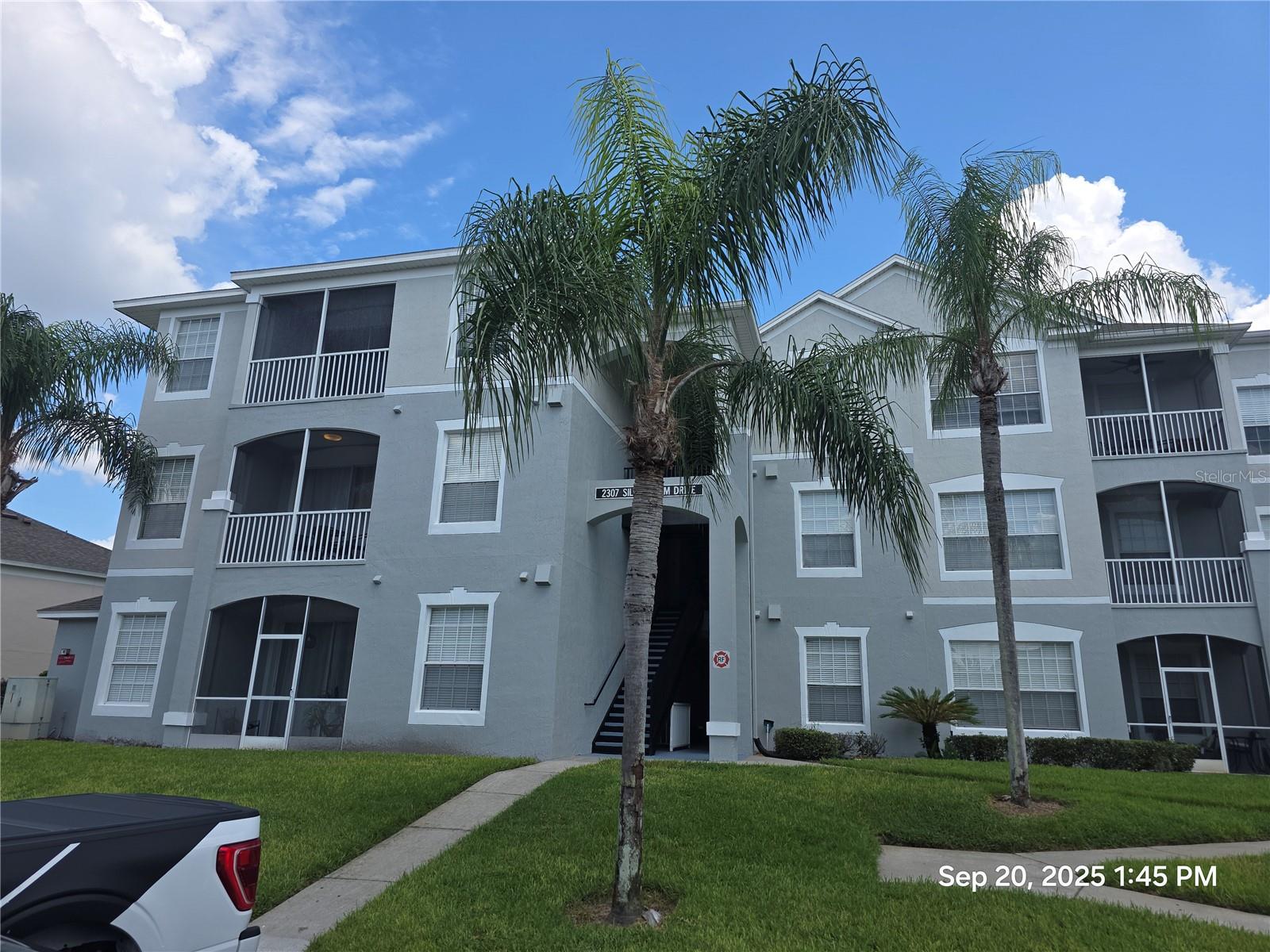 2307 Silver Palm Dr, FL