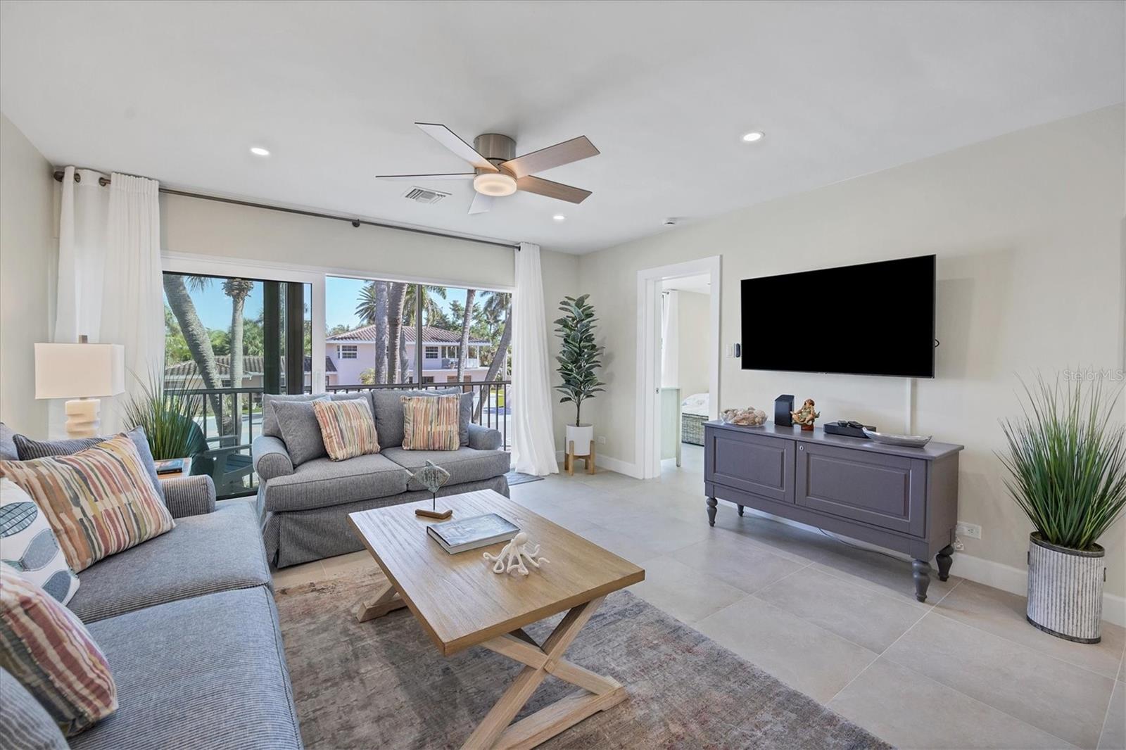 500 Washington Drive, FL