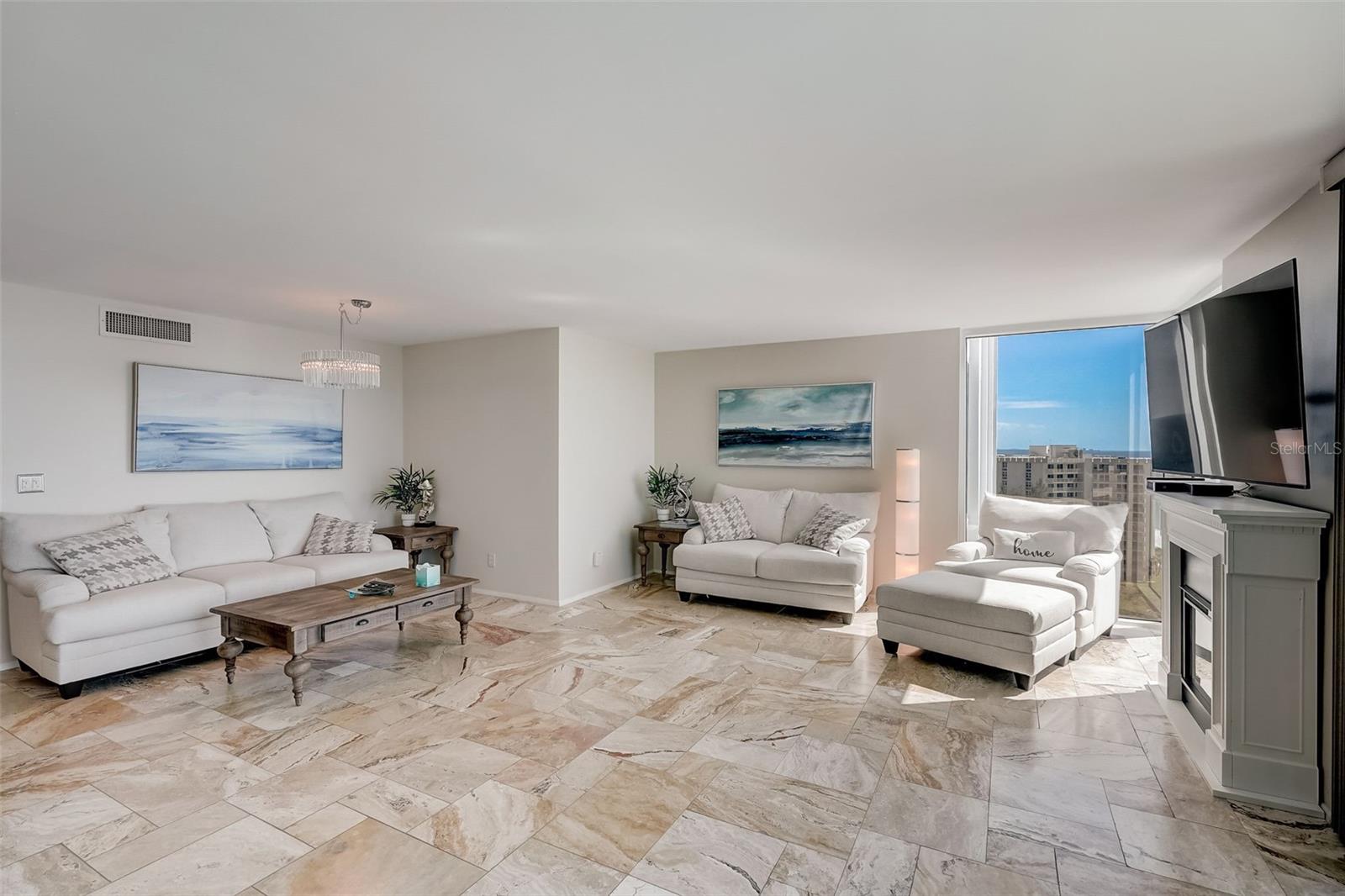 2425 Gulf Of Mexico Drive, FL