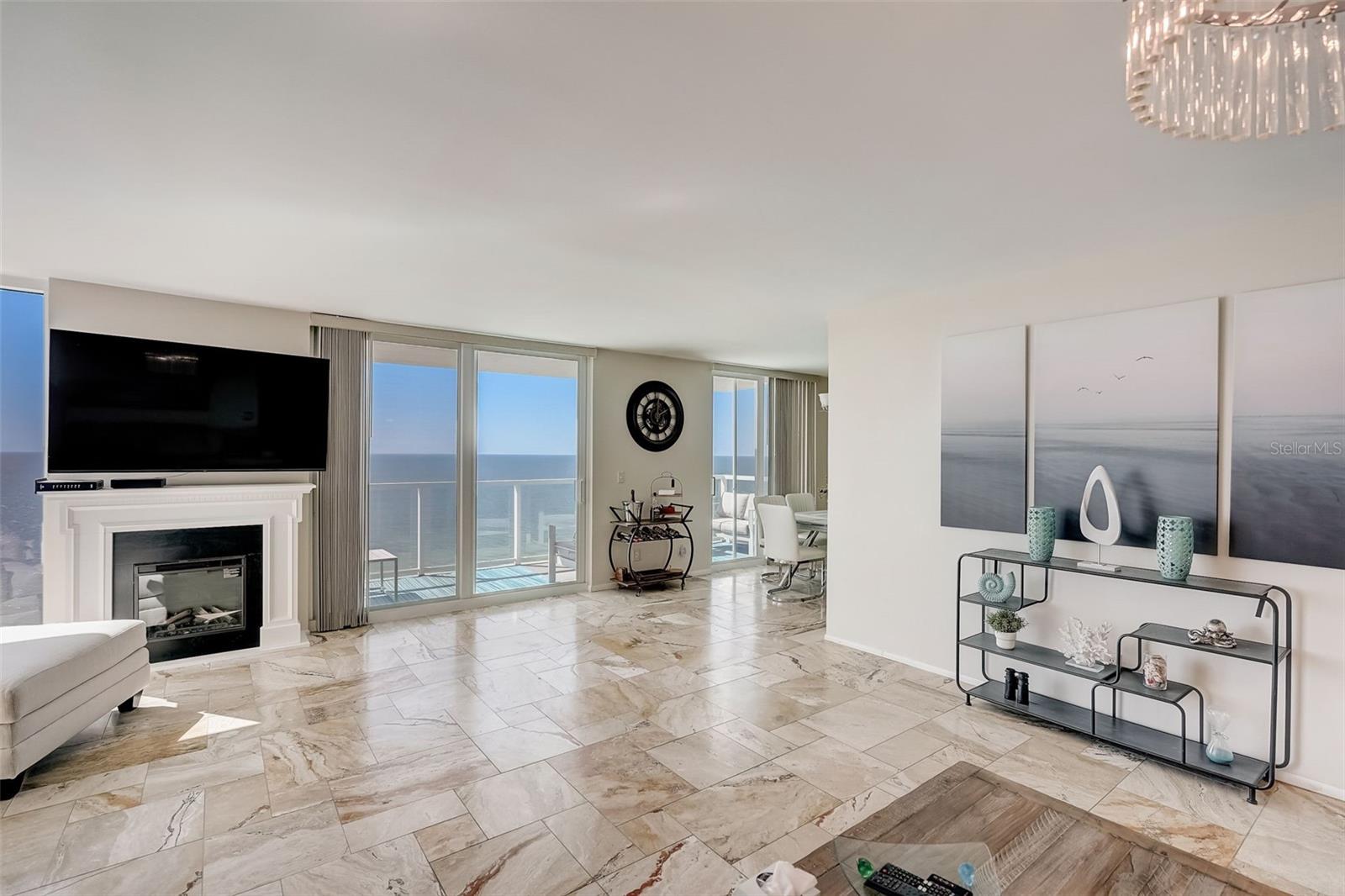 2425 Gulf Of Mexico Drive, FL
