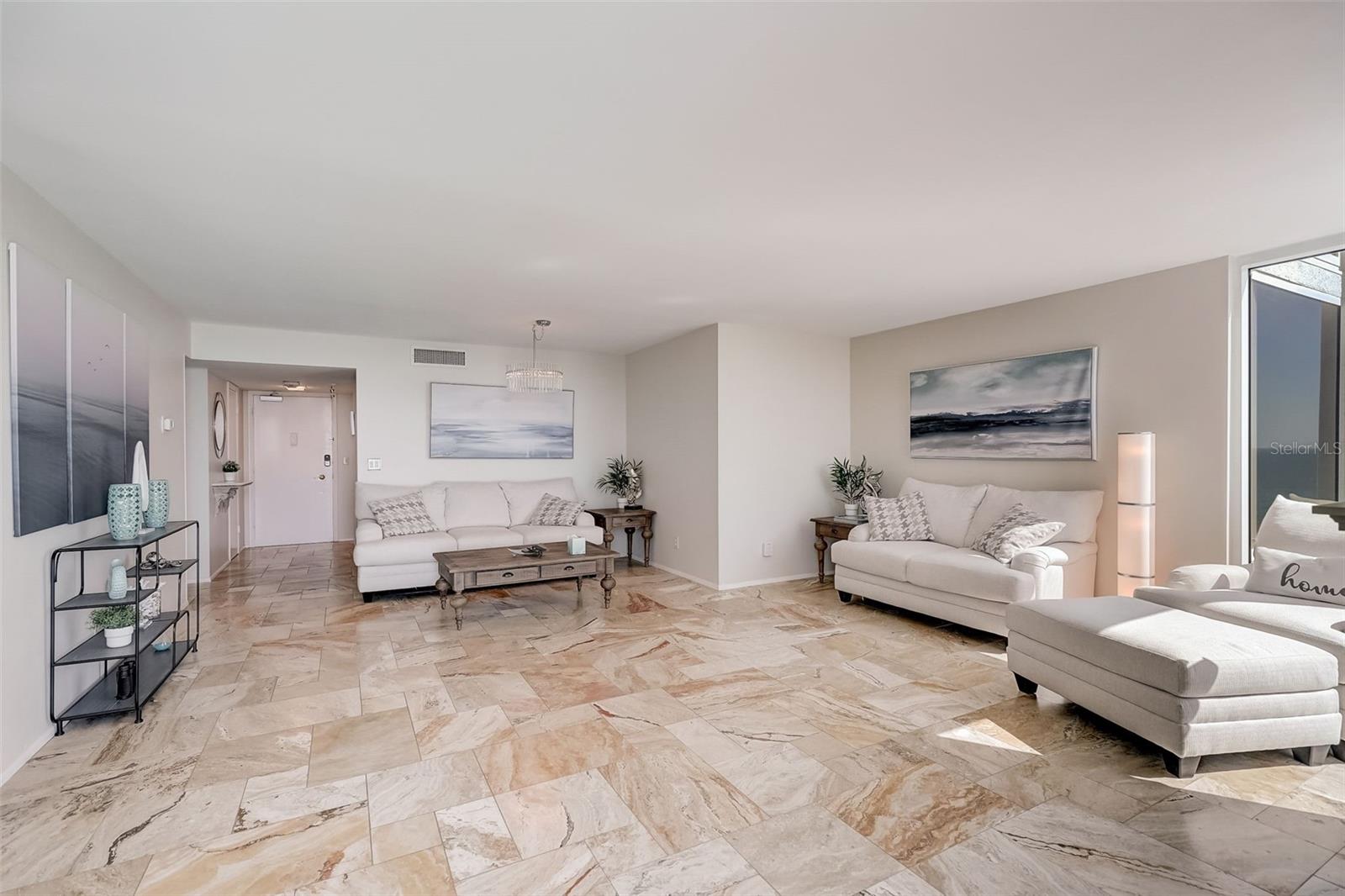2425 Gulf Of Mexico Drive, FL