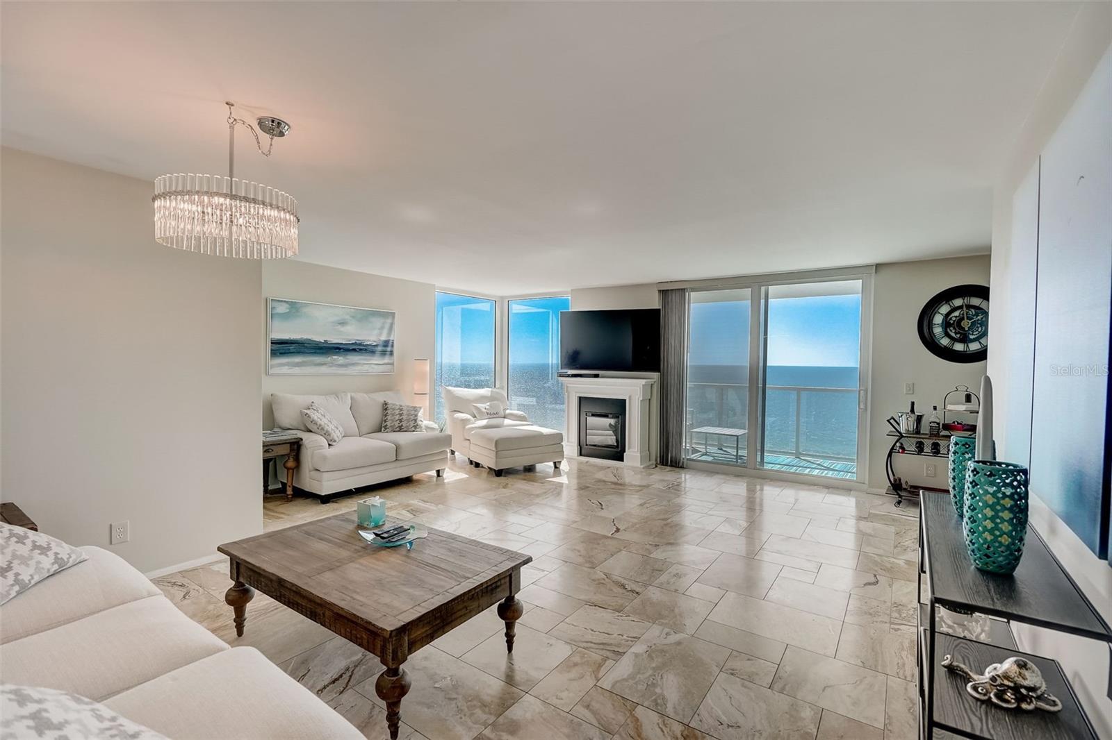 2425 Gulf Of Mexico Drive, FL