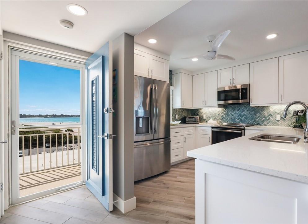 2110 Benjamin Franklin Drive, FL