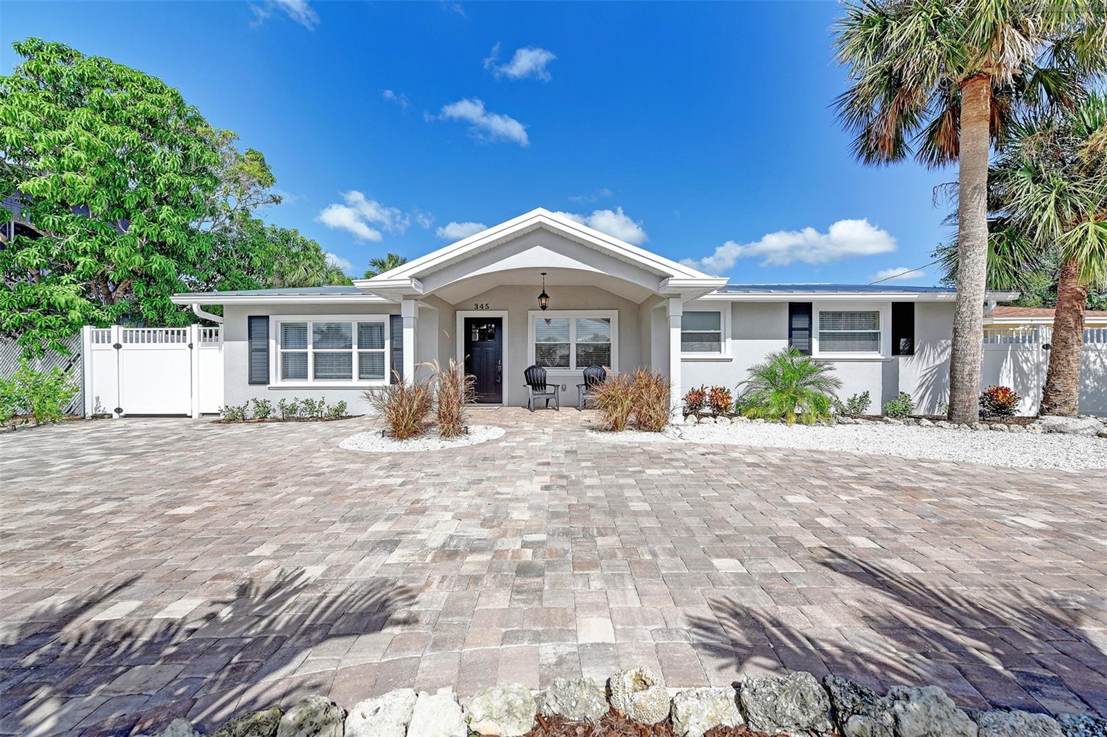 345 Avenida Leona, FL