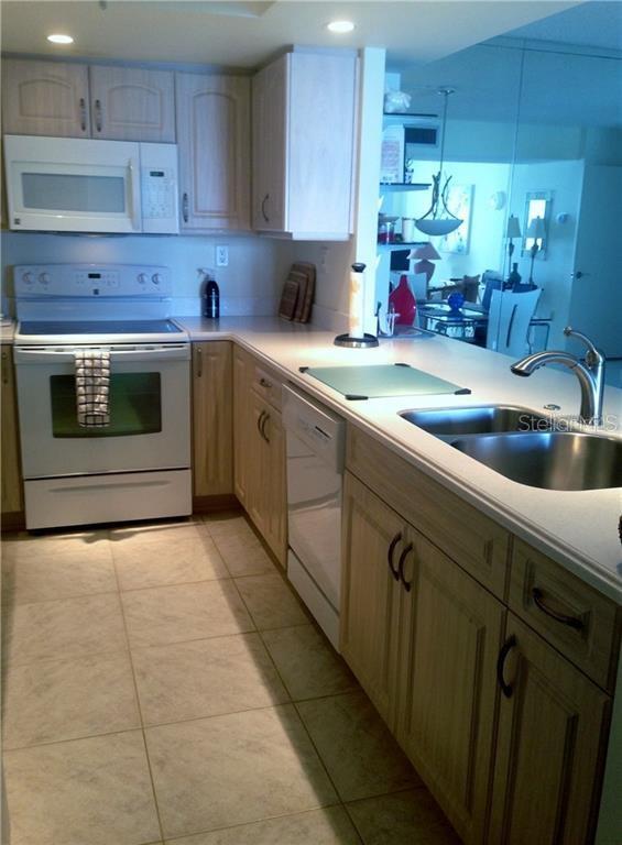 450 Gulfview Boulevard, FL