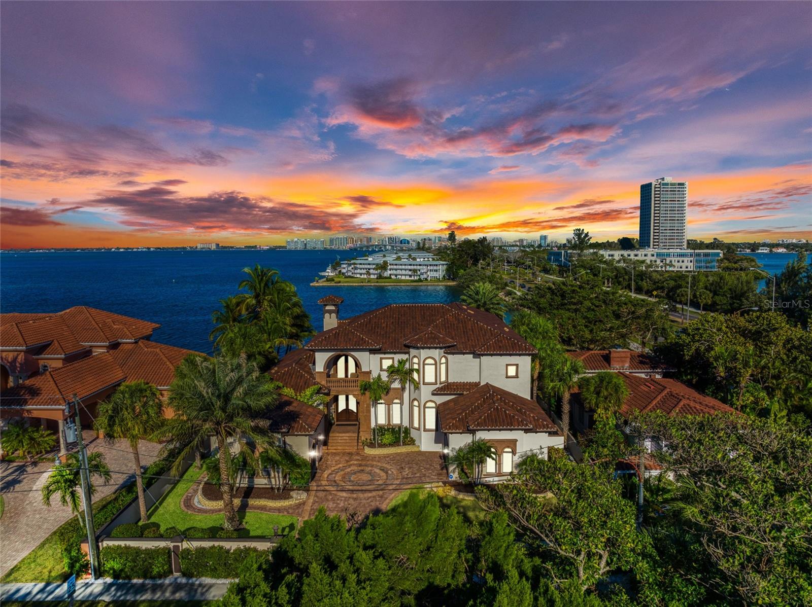 14 Washington Drive, FL