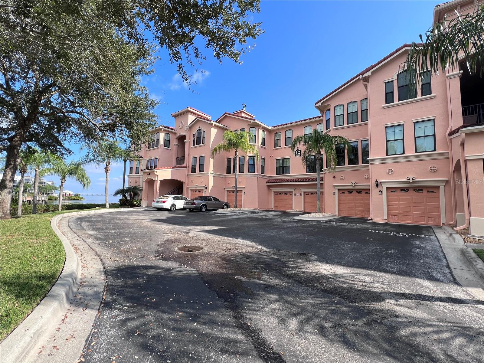 2755 Via Capri Drive, FL