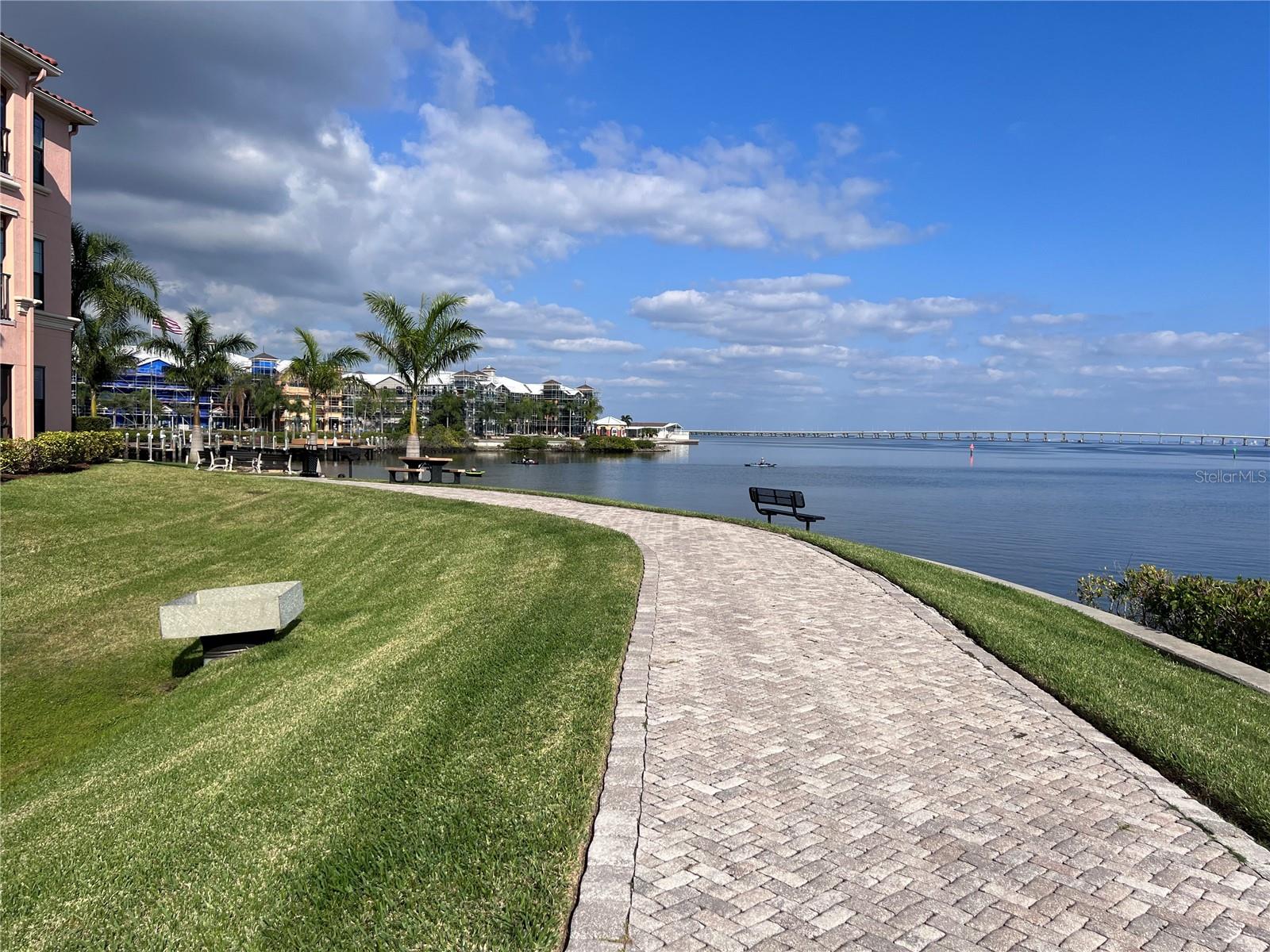 2755 Via Capri Drive, FL