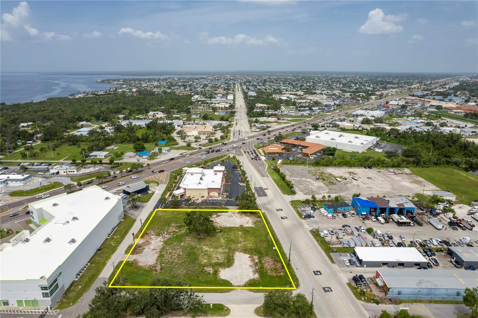 23041 Harborview Road, FL