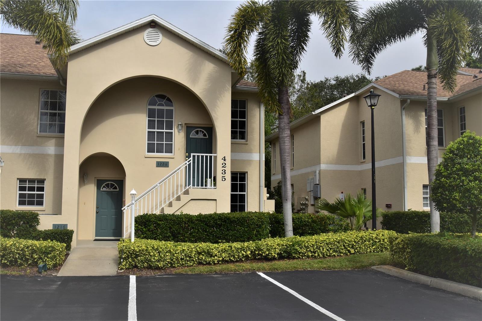 4235 Castlebridge Lane, FL