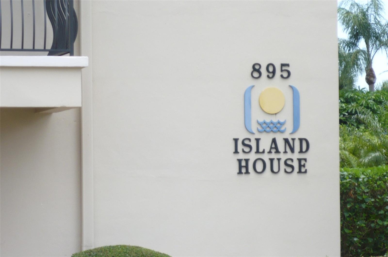 895 Gulfview Boulevard, FL