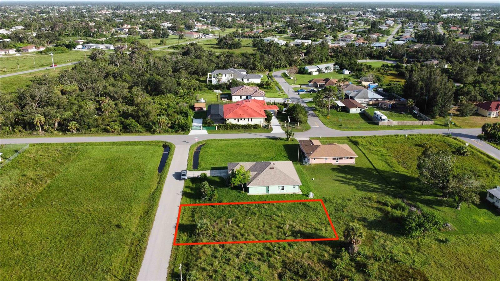 Hacienda St, FL