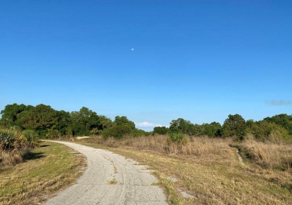 Grover Circle, FL