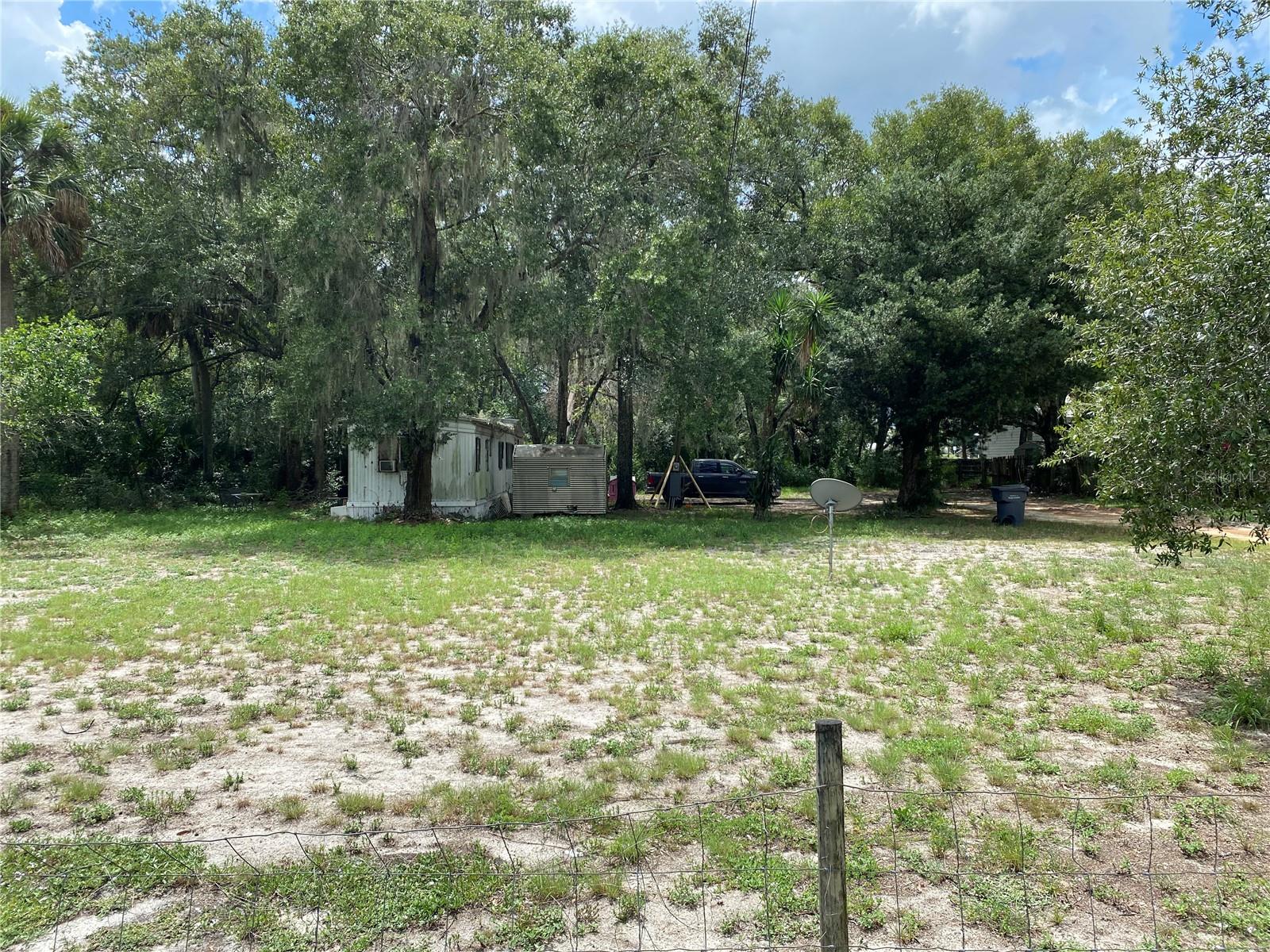 607 Ronald Reagan Parkway, FL