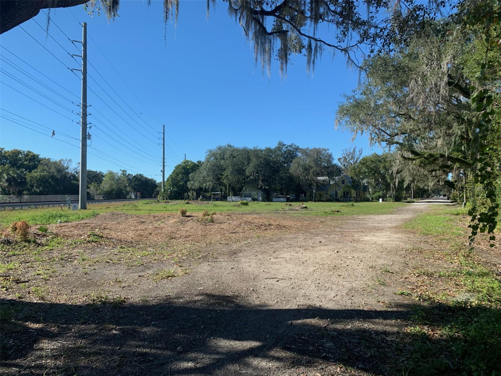 Vernon Avenue, FL