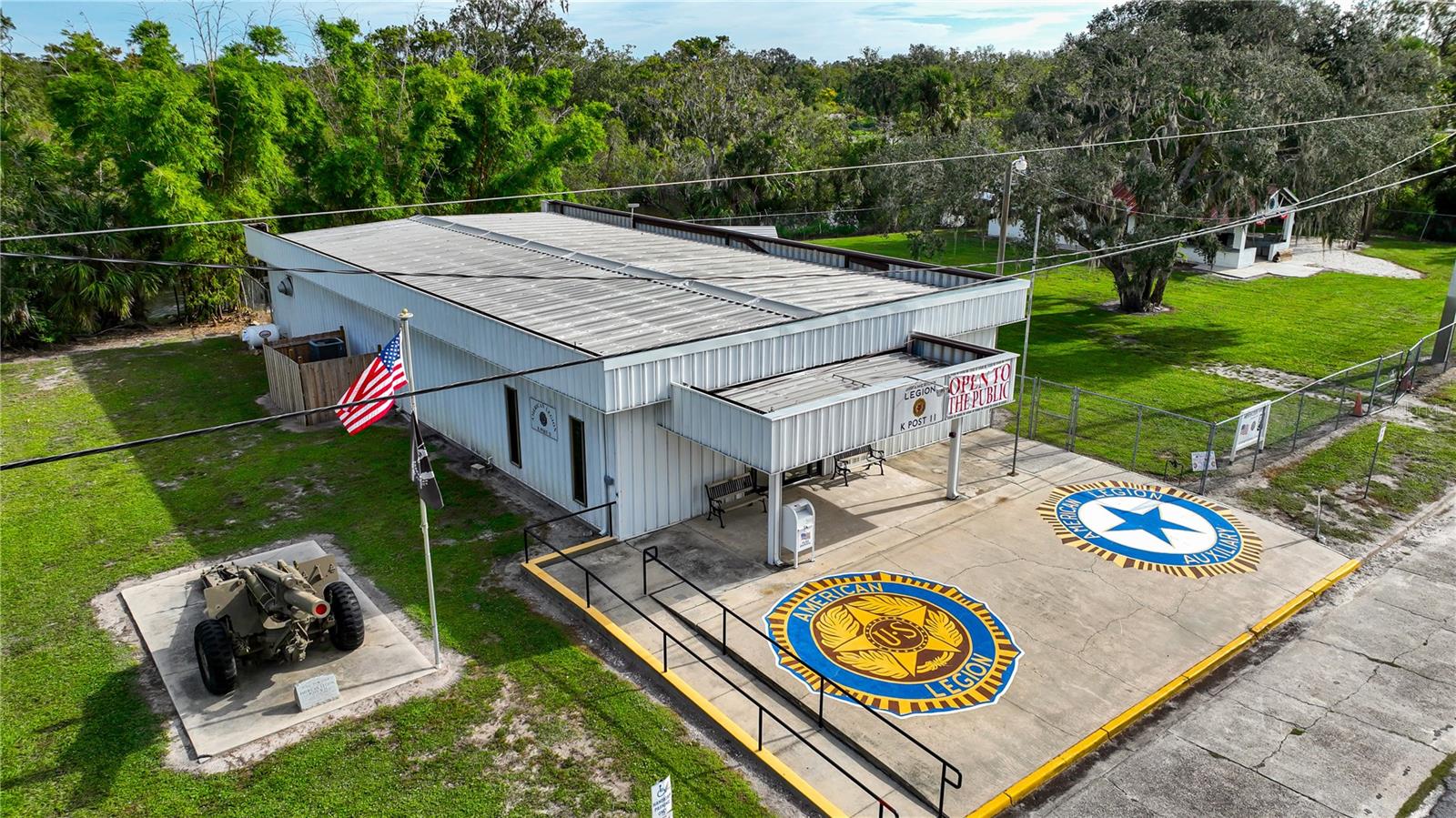 2124 American Legion Drive, FL