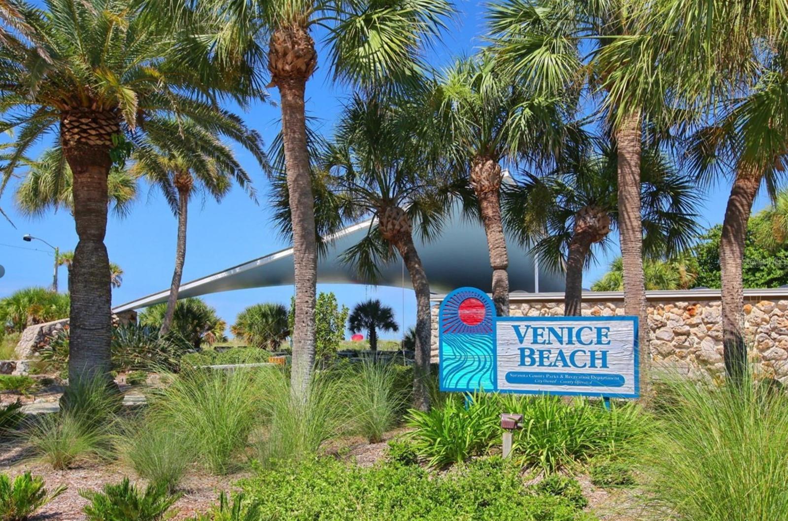 425 Cerromar Terrace, FL