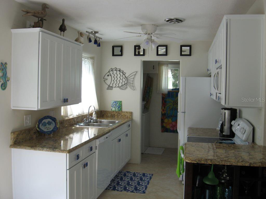 411 Pine Street, FL