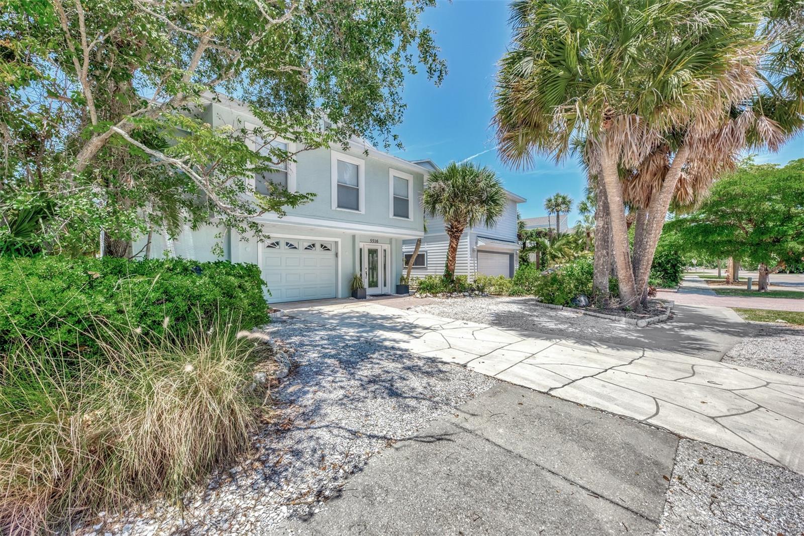 5516 Avenida Del Mare, FL