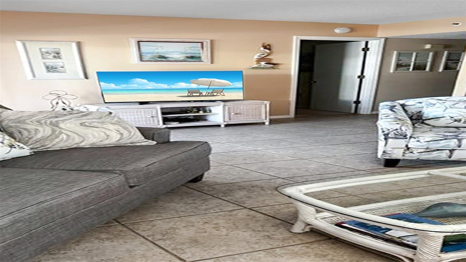 1365 Siesta Bayside Drive, FL
