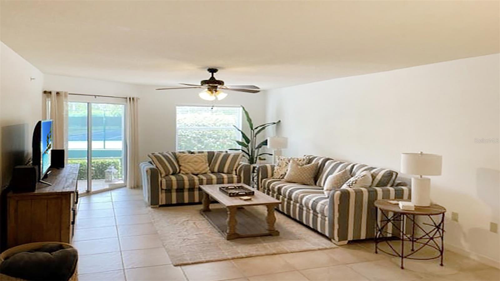1230 Siesta Bayside Drive, FL
