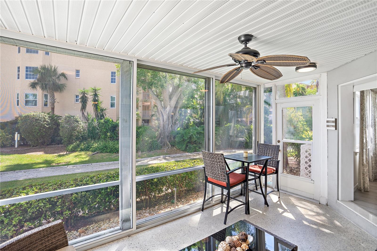 1374 Siesta Bayside Drive, FL