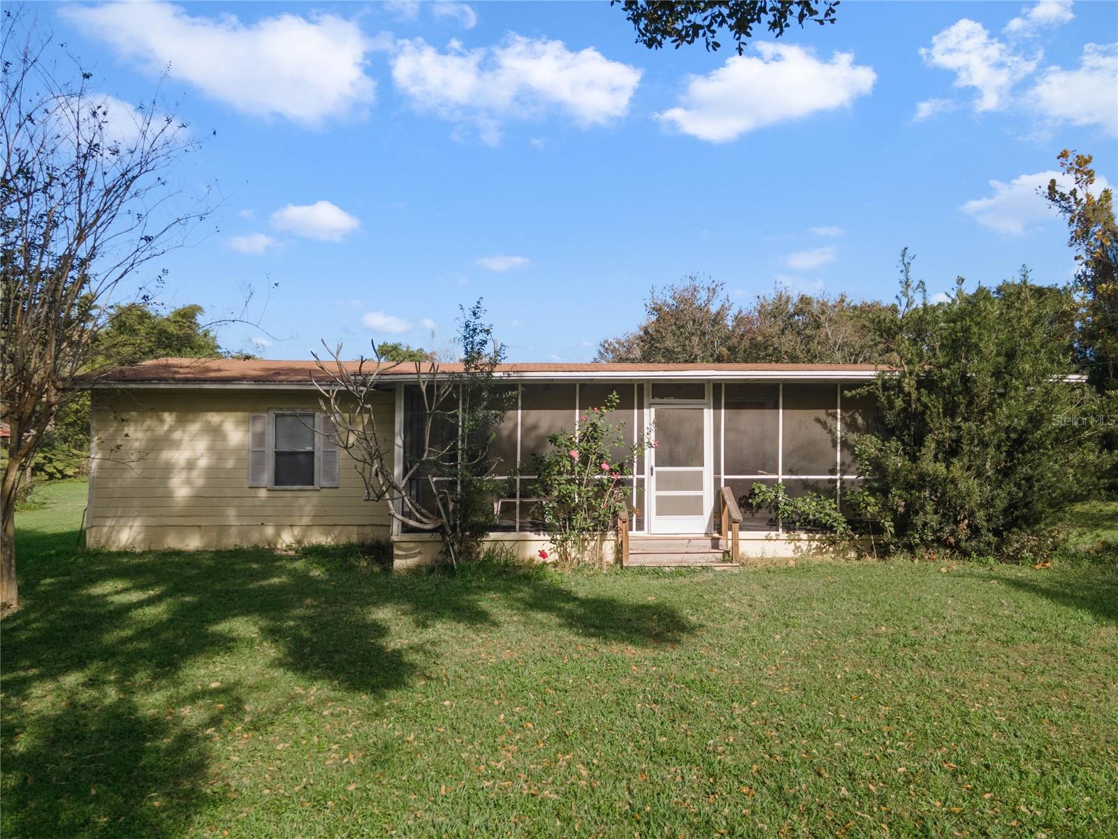 12 Lee Street, FL