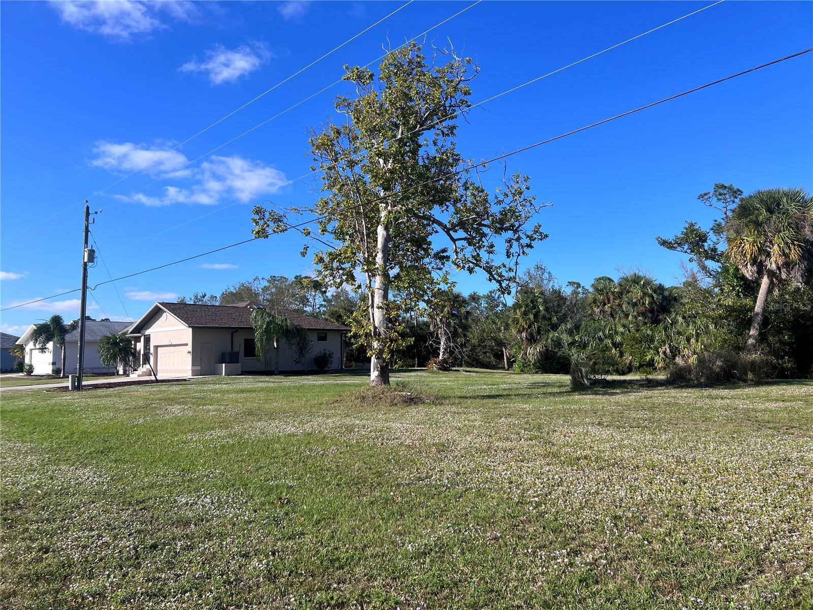 16819 Acapulco Road, FL
