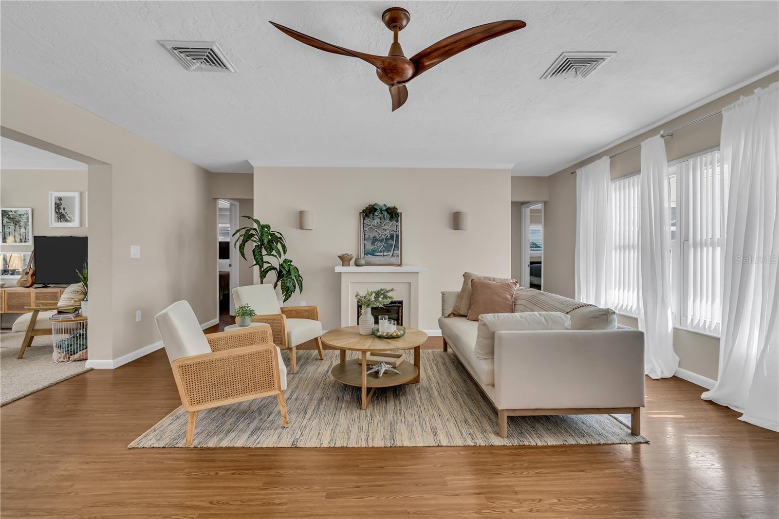2449 Breakwater Circle, FL