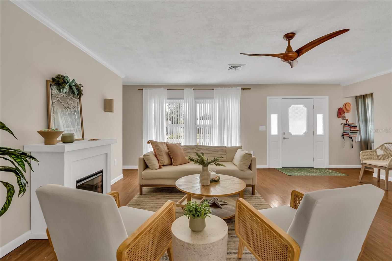 2449 Breakwater Circle, FL