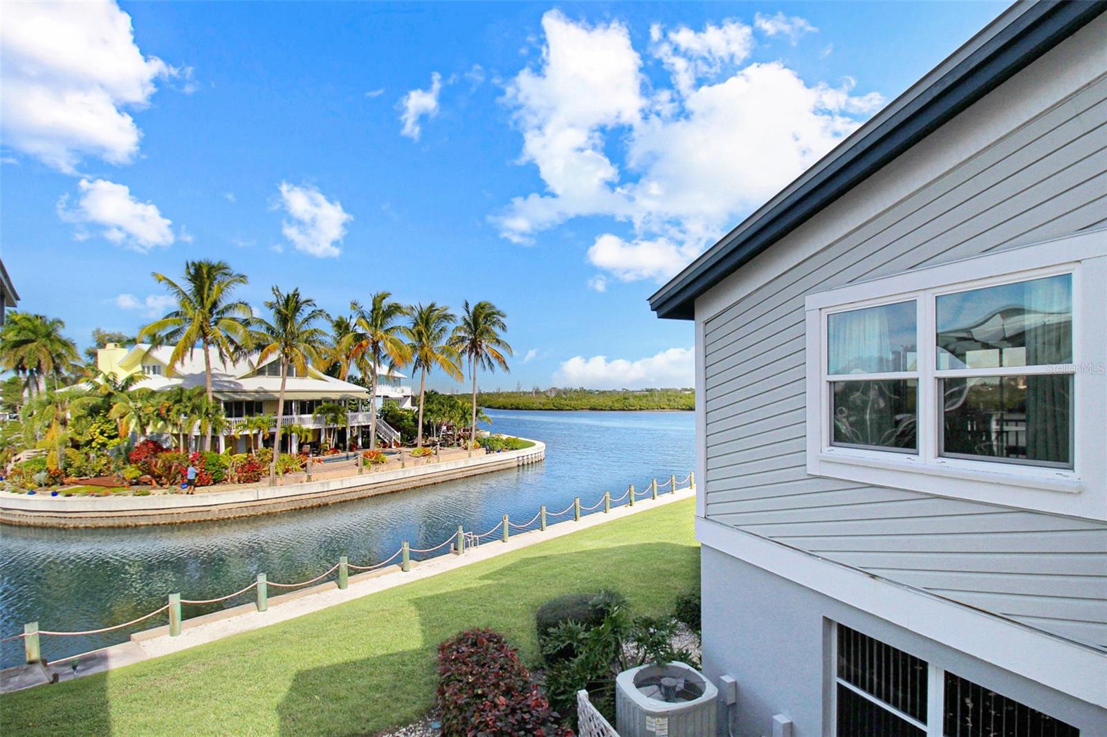 1373 Siesta Bayside Drive, FL