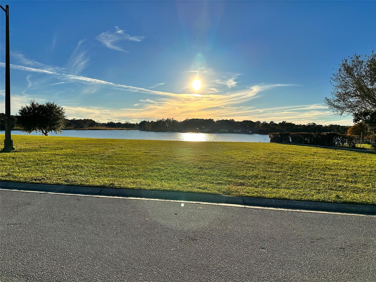528 Meandering Way, FL
