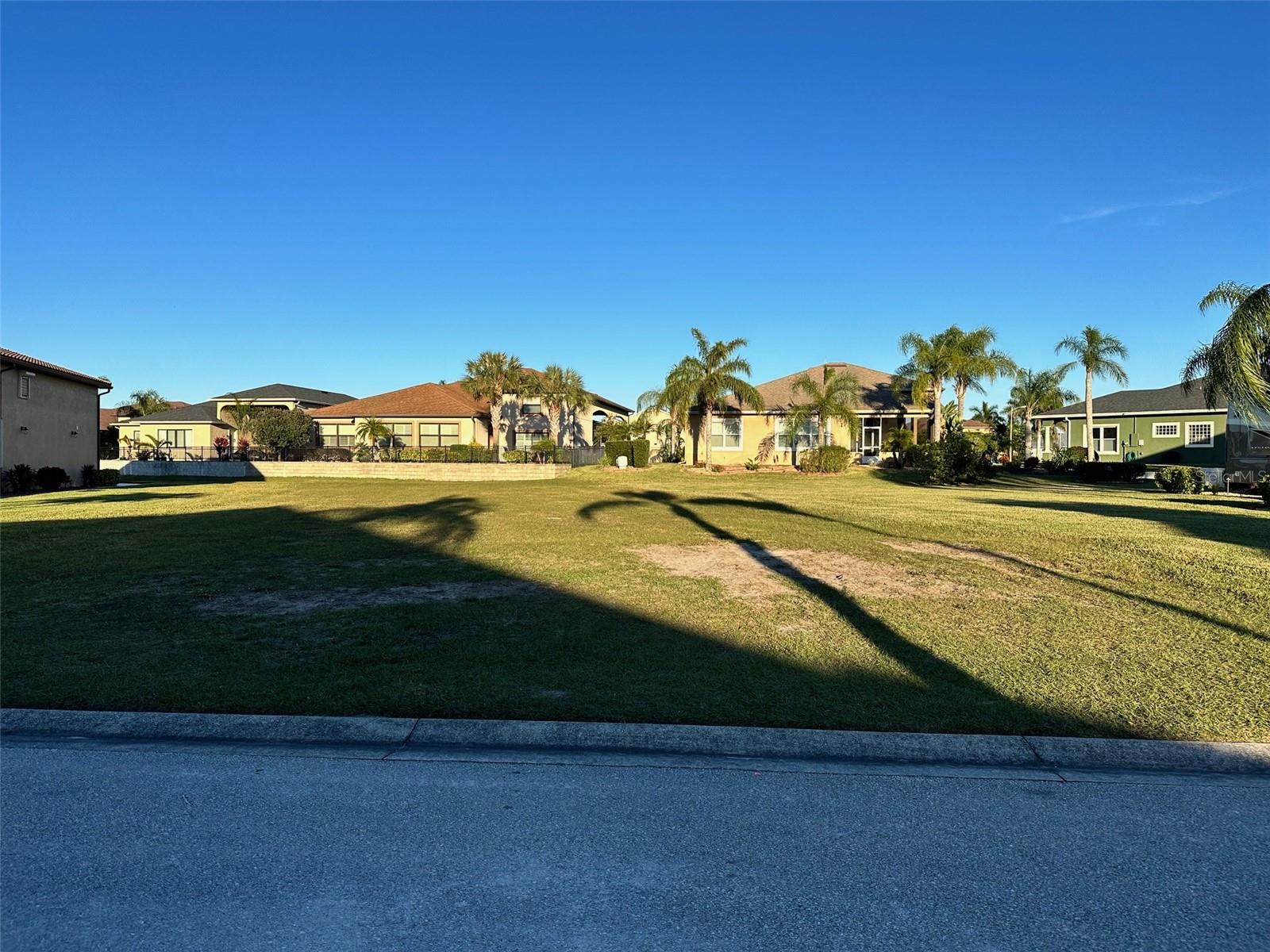 505 Meandering Way, FL