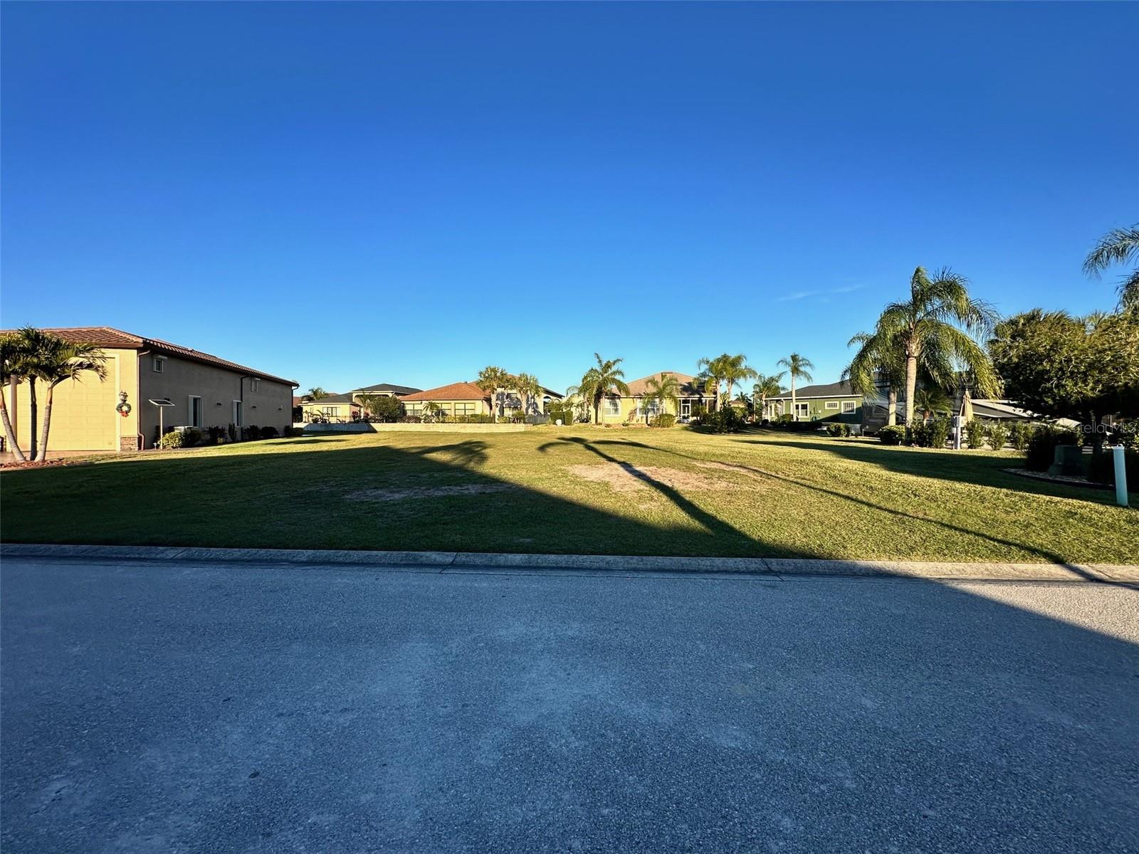 505 Meandering Way, FL