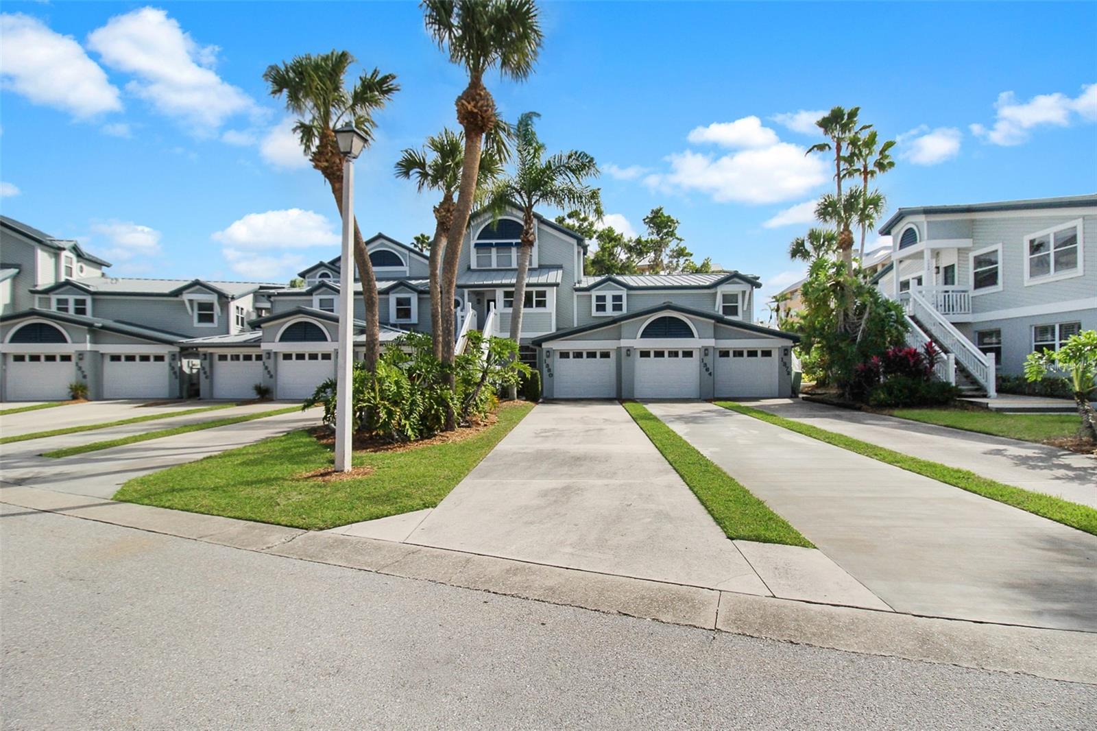 1364 Siesta Bayside Drive, FL