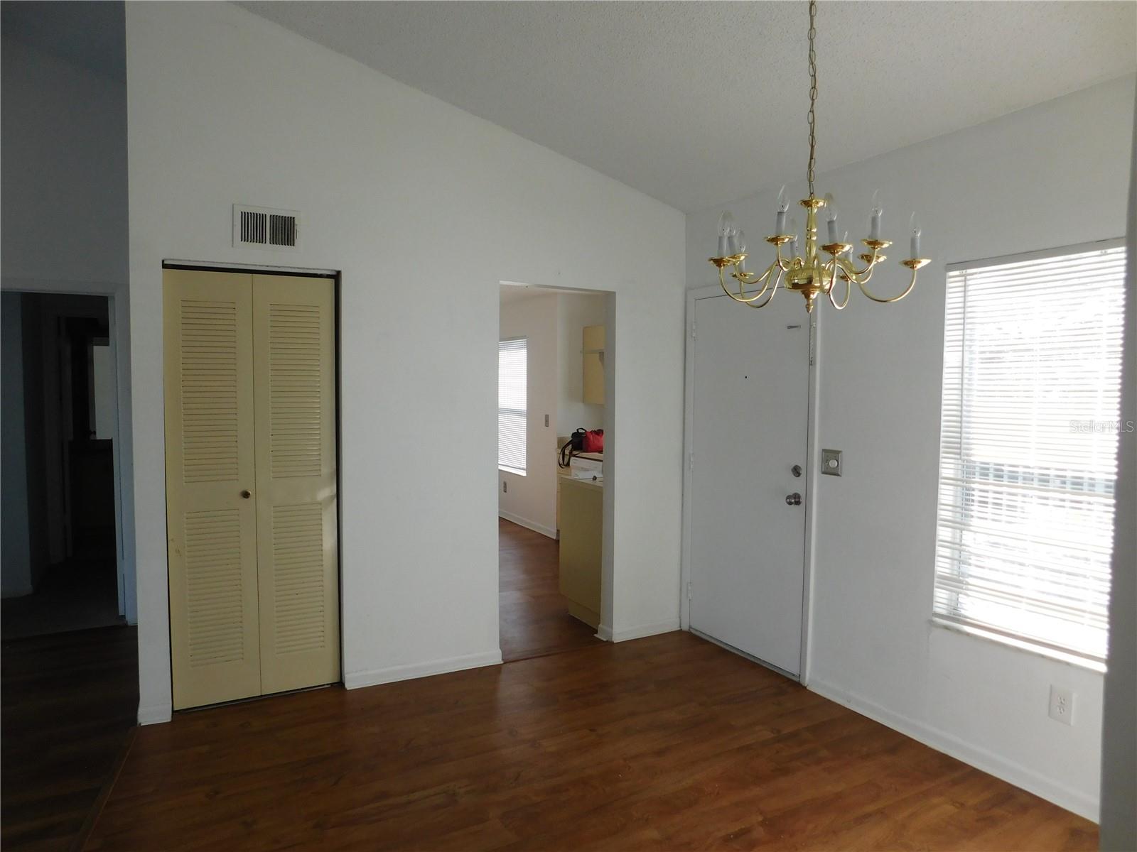 2540 Woodgate Boulevard, FL
