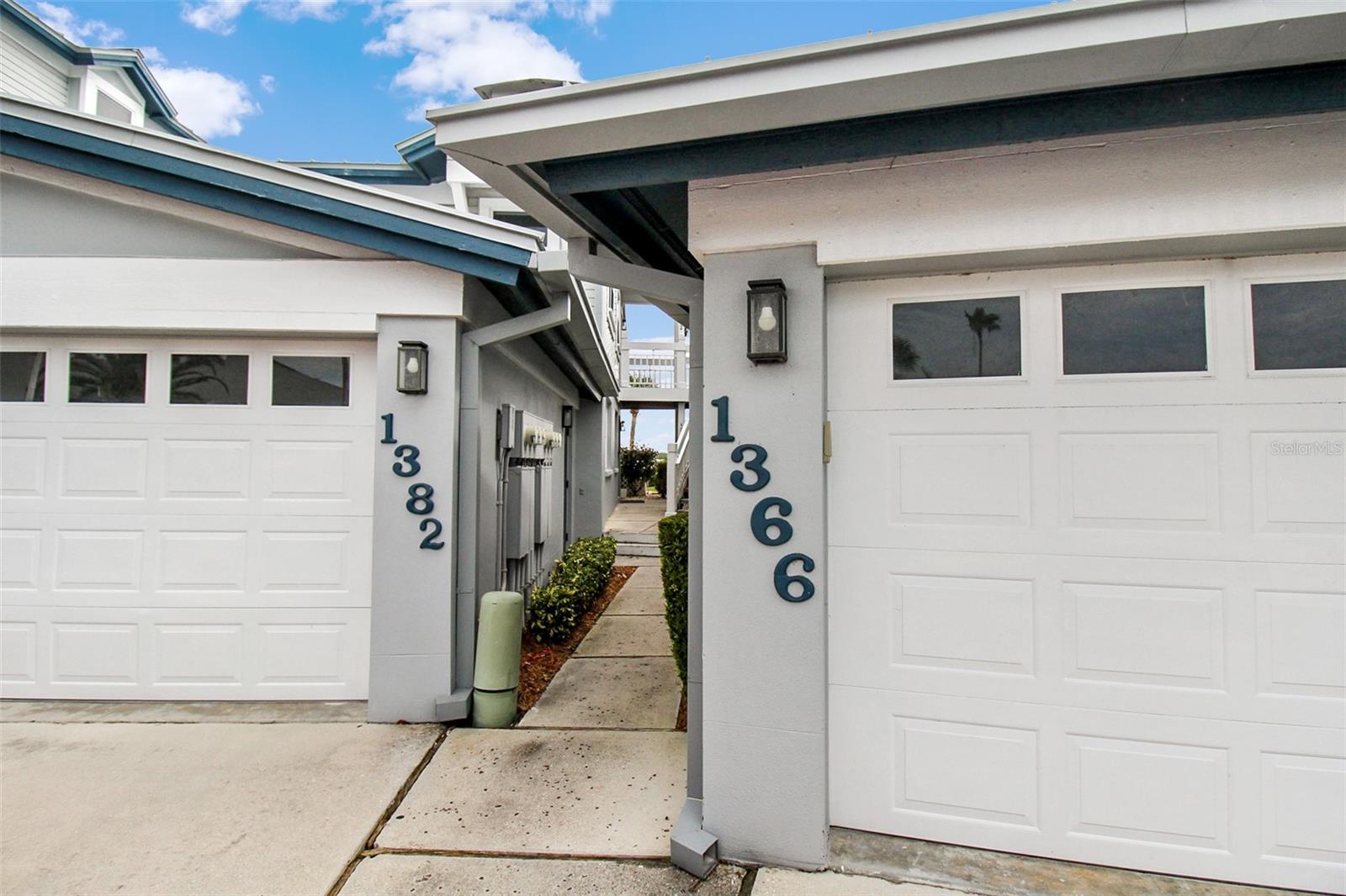 1366 Siesta Bayside Drive, FL