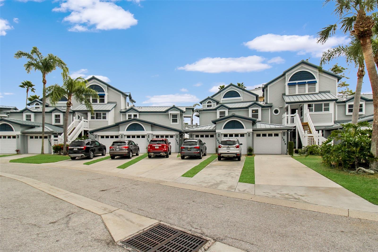 1366 Siesta Bayside Drive, FL