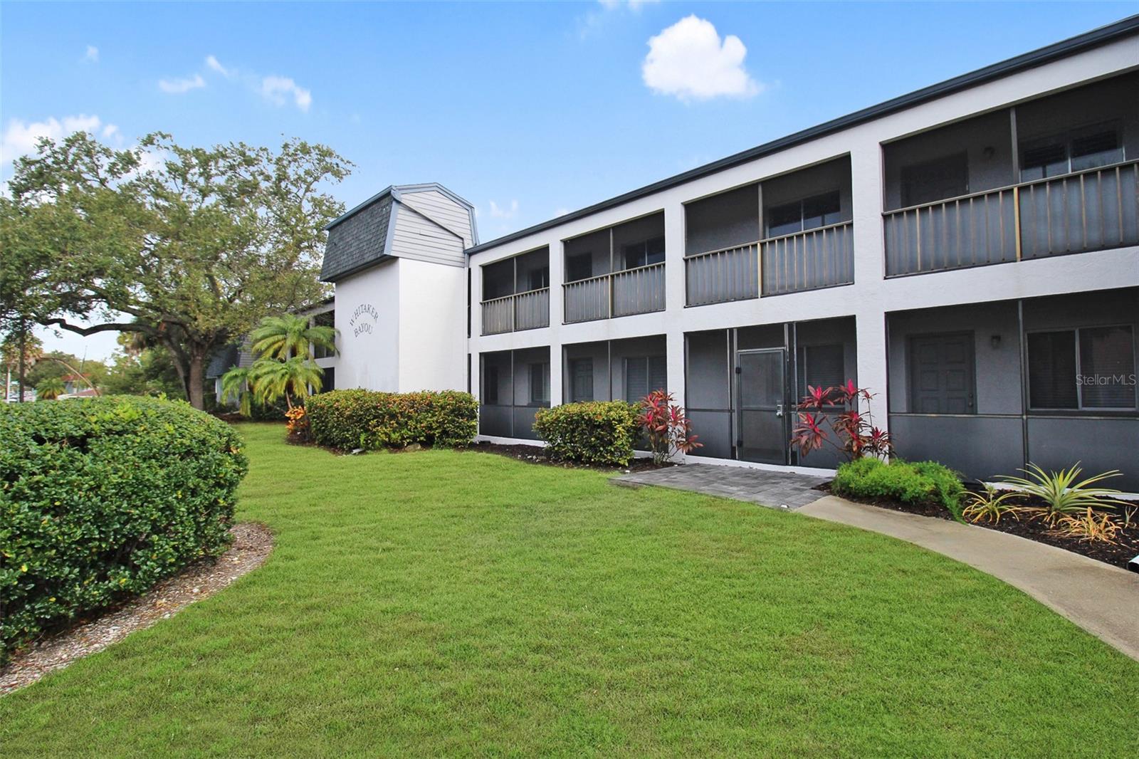 2124 Tamiami Trail, FL