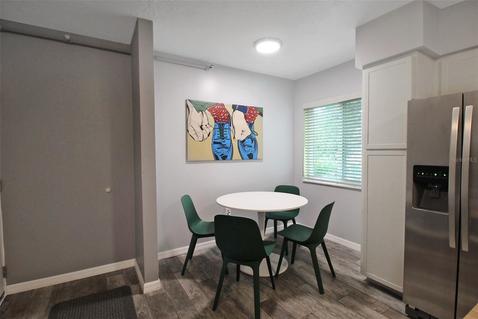 2124 Tamiami Trail, FL